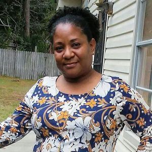 Meet your Posher, Julieta